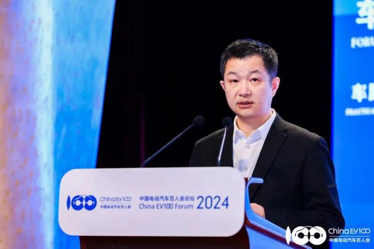 武漢經(jīng)濟(jì)技術(shù)開發(fā)區(qū)黨工委副書記,管委會(huì)主任唐超表示,武漢經(jīng)開區(qū)已